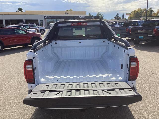2025 GMC Canyon 4WD AT4