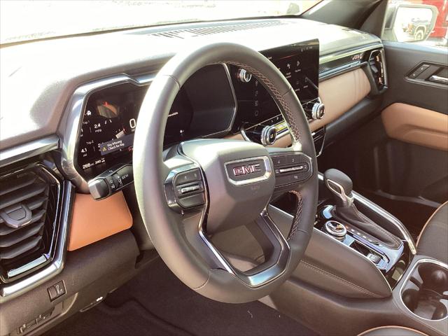 2025 GMC Canyon 4WD AT4