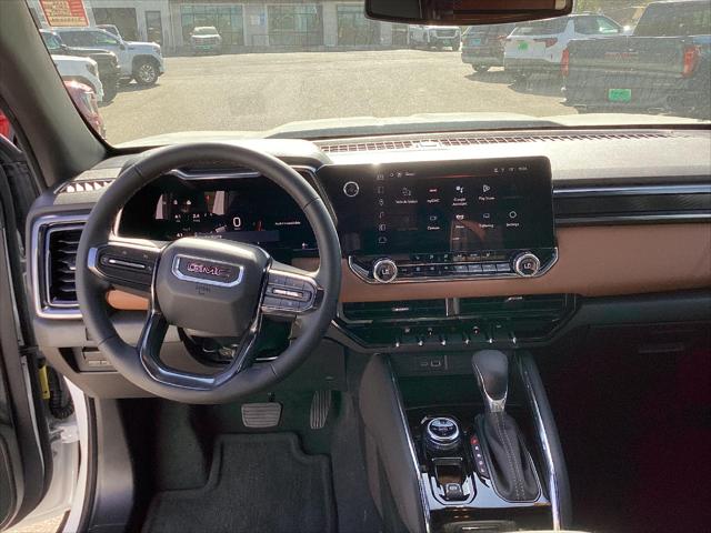 2025 GMC Canyon 4WD AT4