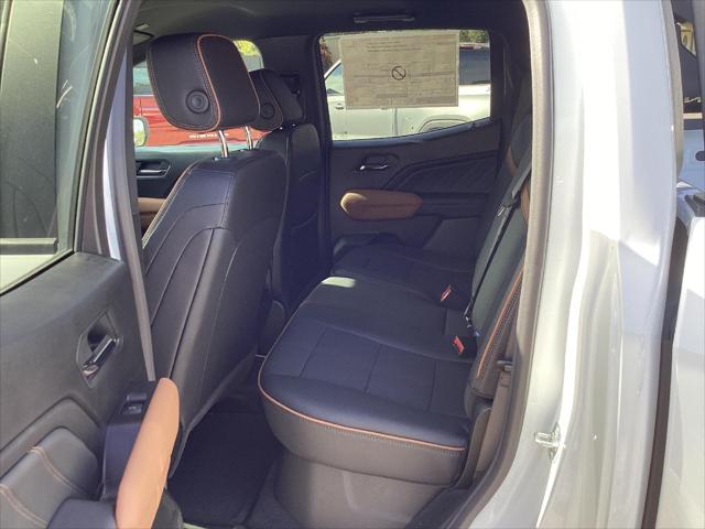 2025 GMC Canyon 4WD AT4