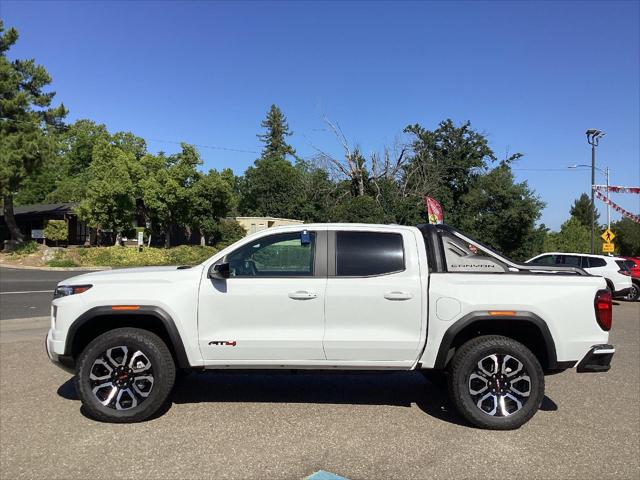 2025 GMC Canyon 4WD AT4