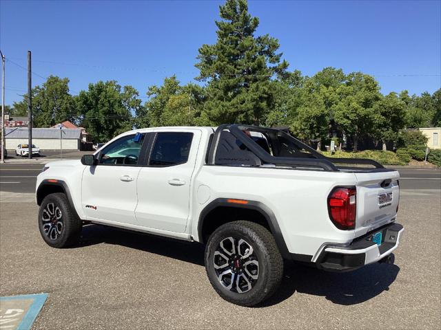 2025 GMC Canyon 4WD AT4