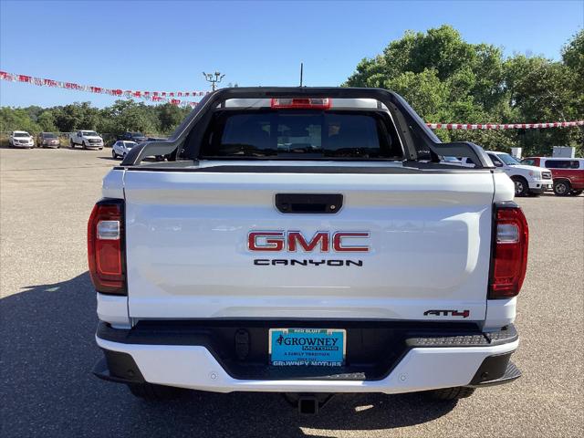 2025 GMC Canyon 4WD AT4