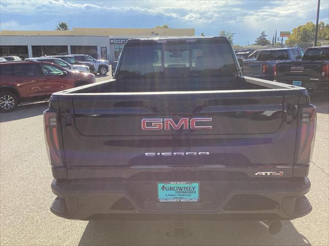2025 GMC Sierra 2500HD 4WD Crew Cab Standard Bed AT4