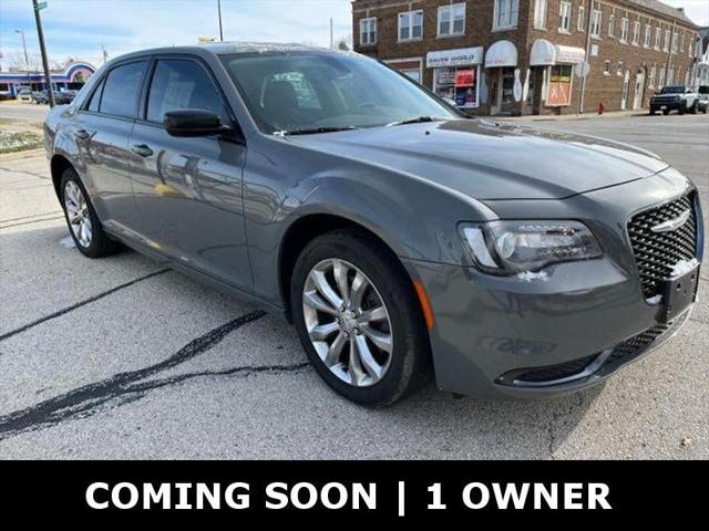 2019 Chrysler 300 Touring