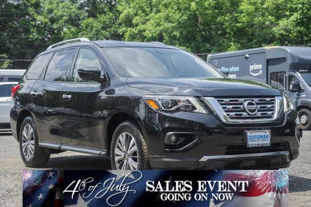 2019 Nissan Pathfinder SV