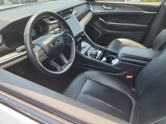 2022 Jeep Grand Cherokee L Limited 4x2 2022 Jeep Grand Cherokee L Limited 4x2