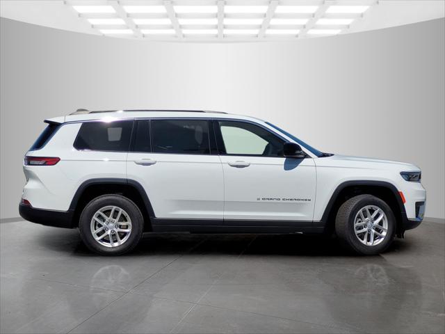 2025 Jeep Grand Cherokee GRAND CHEROKEE L LAREDO 4X2