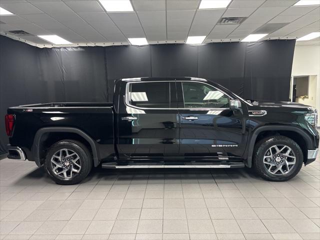 2022 GMC Sierra 1500 4WD Crew Cab Short Box SLT