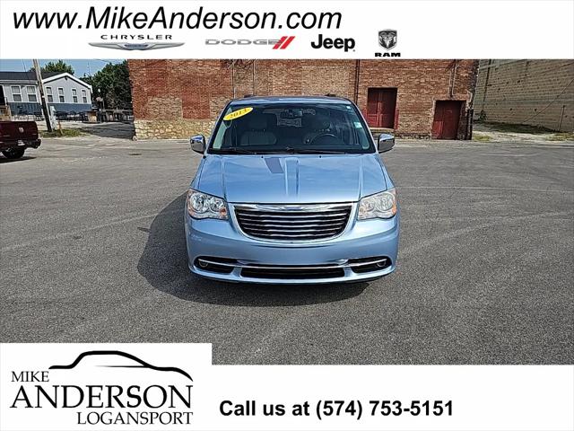 2013 Chrysler Town and Country Touring-L