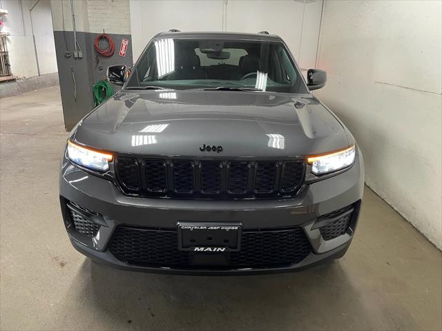 2023 Jeep Grand Cherokee Altitude 4x4