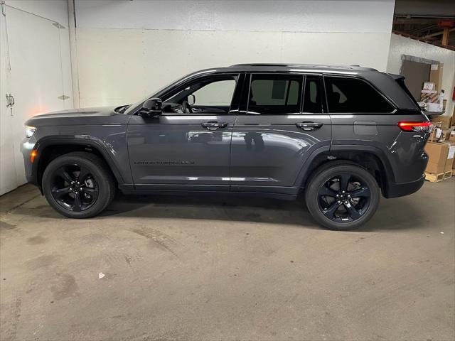 2023 Jeep Grand Cherokee Altitude 4x4