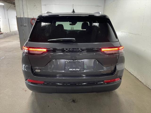 2023 Jeep Grand Cherokee Altitude 4x4
