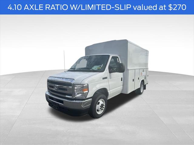 2026 Ford E-350 Cutaway Base