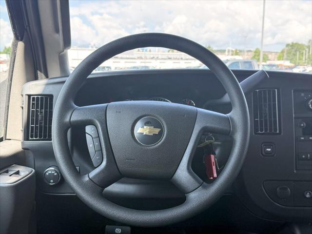2025 Chevrolet Express Cutaway Work Van