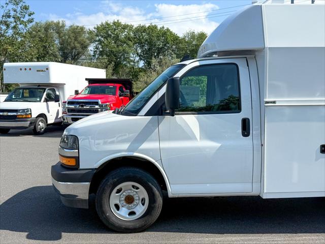 2025 Chevrolet Express Cutaway Work Van