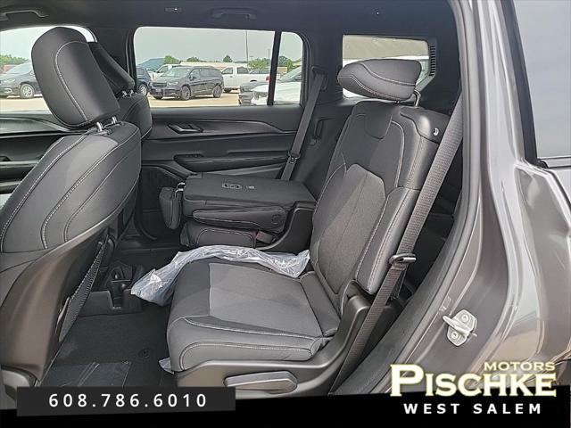 2025 Jeep Grand Cherokee L Laredo 4x4