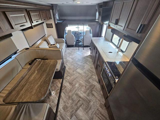 2021 Ford E-450 Cutaway 3011DS Ford