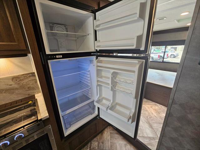 2021 Ford E-450 Cutaway 3011DS Ford