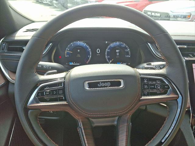 2025 Jeep Grand Cherokee L Summit 4x4