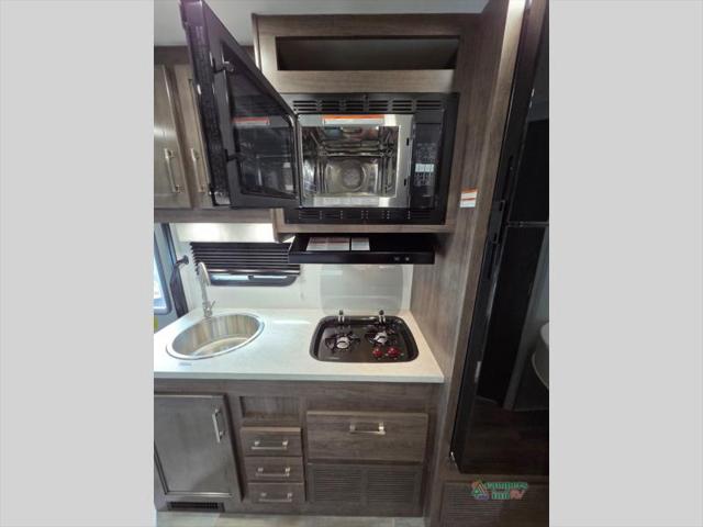 2026 Ford E-350 Cutaway Unknown