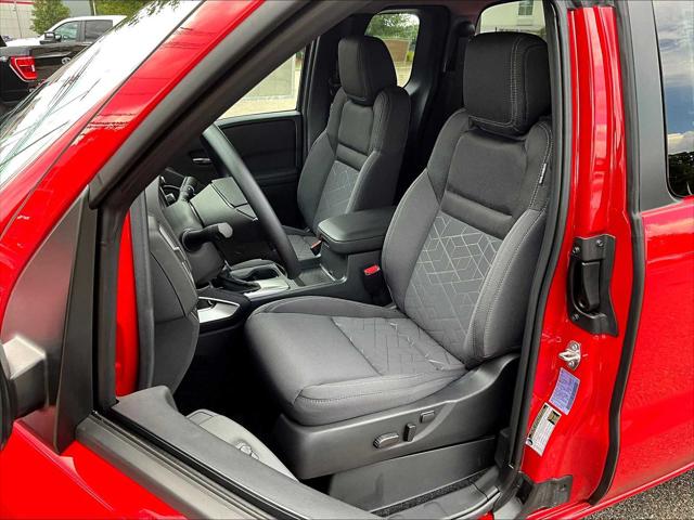 2025 Nissan Frontier King Cab SV 4x4