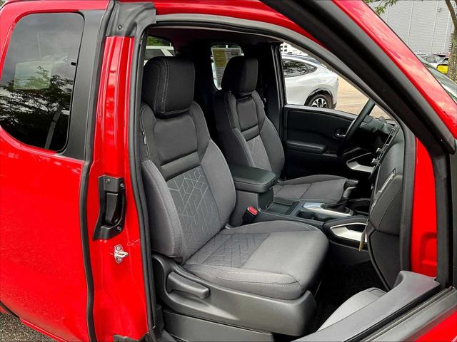 2025 Nissan Frontier King Cab SV 4x4