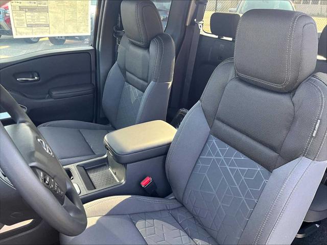 2025 Nissan Frontier King Cab SV 4x4