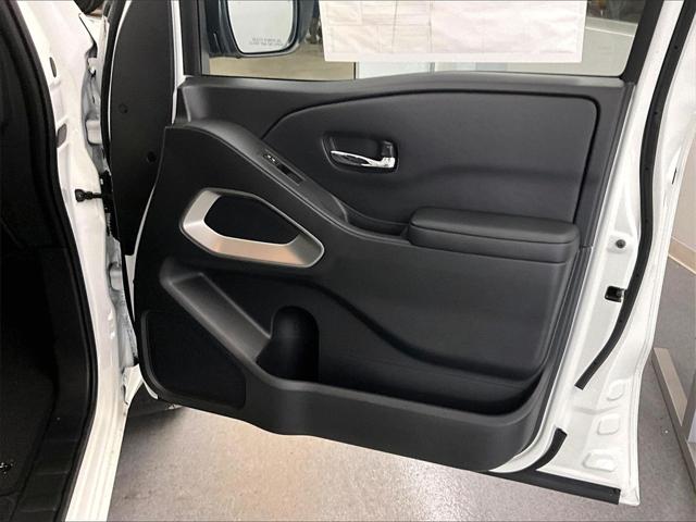 2025 Nissan Frontier King Cab SV 4x4