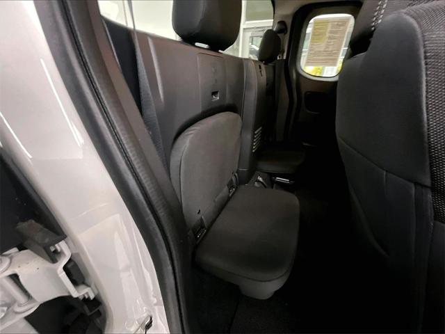2025 Nissan Frontier King Cab SV 4x4