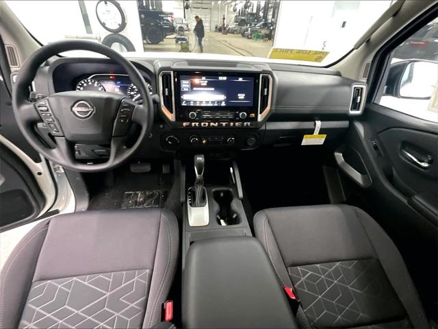 2025 Nissan Frontier King Cab SV 4x4