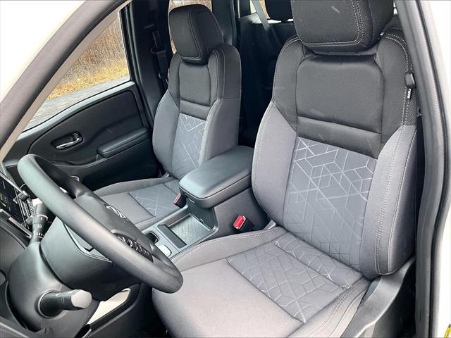 2025 Nissan Frontier King Cab SV 4x4