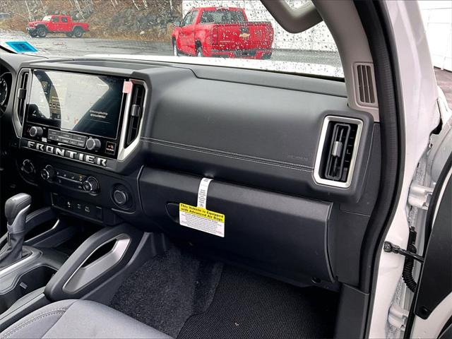 2025 Nissan Frontier King Cab SV 4x4
