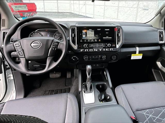 2025 Nissan Frontier King Cab SV 4x4
