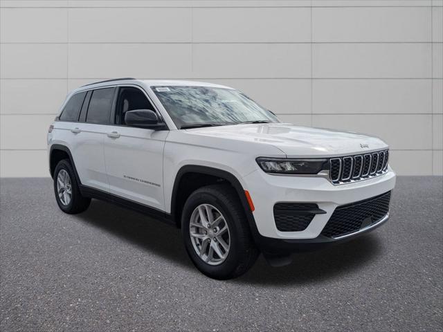 2025 Jeep Grand Cherokee GRAND CHEROKEE LAREDO X 4X4
