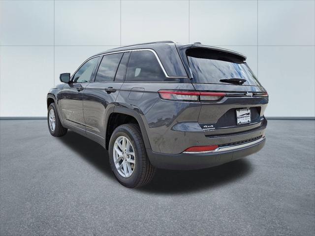 2025 Jeep Grand Cherokee GRAND CHEROKEE LAREDO X 4X4