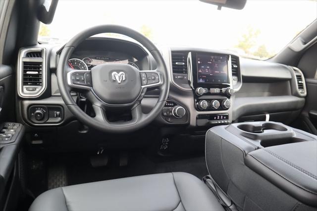 2025 RAM Ram 1500 RAM 1500 TRADESMAN CREW CAB 4X4 57 BOX