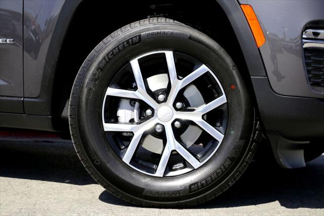 2025 Jeep Grand Cherokee GRAND CHEROKEE LIMITED 4X4