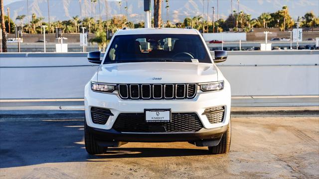 2025 Jeep Grand Cherokee GRAND CHEROKEE LAREDO X 4X4 2025 Jeep Grand Cherokee GRAND CHEROKEE LAREDO X 4X4