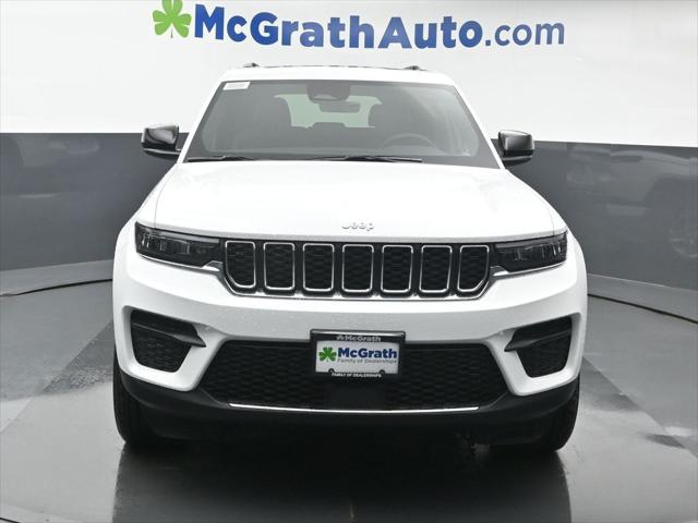 2025 Jeep Grand Cherokee GRAND CHEROKEE LAREDO X 4X4