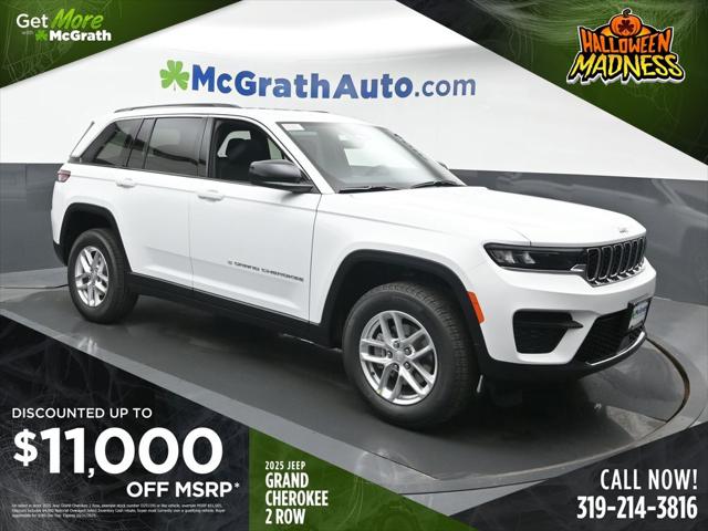 2025 Jeep Grand Cherokee GRAND CHEROKEE LAREDO X 4X4