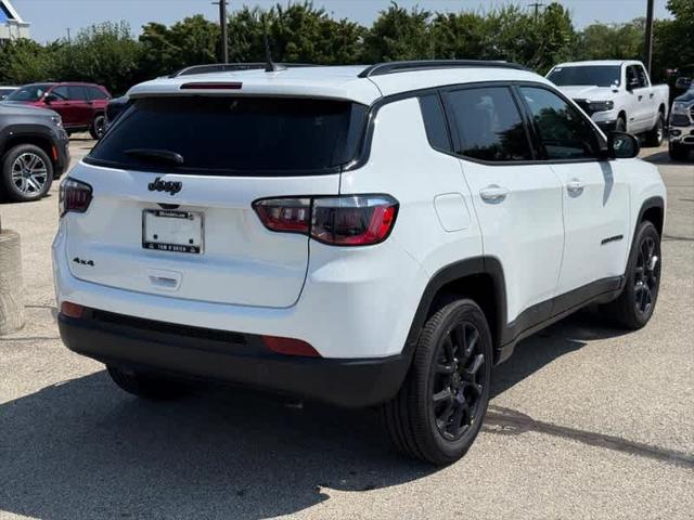 2025 Jeep Compass COMPASS LATITUDE 4X4