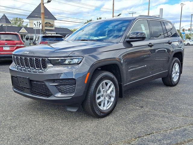 2025 Jeep Grand Cherokee GRAND CHEROKEE LAREDO X 4X4