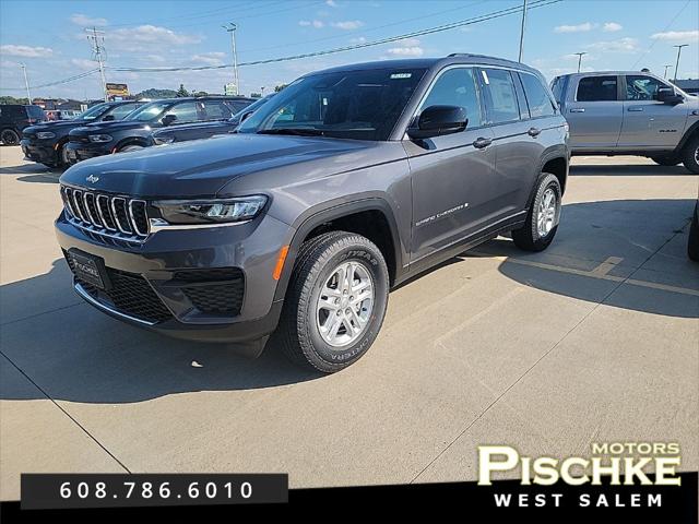 2025 Jeep Grand Cherokee GRAND CHEROKEE LAREDO 4X4