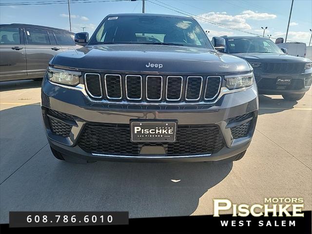 2025 Jeep Grand Cherokee GRAND CHEROKEE LAREDO 4X4