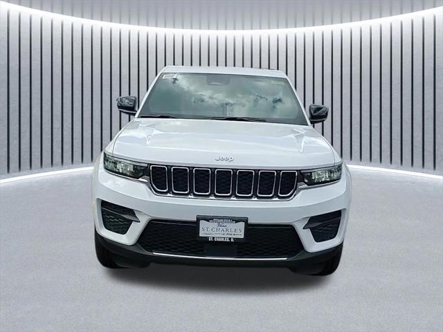 2025 Jeep Grand Cherokee GRAND CHEROKEE LAREDO X 4X4