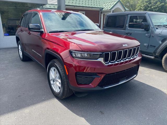 2025 Jeep Grand Cherokee GRAND CHEROKEE LAREDO X 4X4