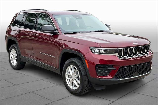 2025 Jeep Grand Cherokee GRAND CHEROKEE LAREDO X 4X4