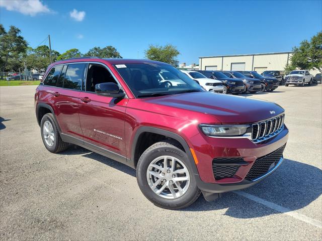 2025 Jeep Grand Cherokee GRAND CHEROKEE LAREDO X 4X4 2025 Jeep Grand Cherokee GRAND CHEROKEE LAREDO X 4X4