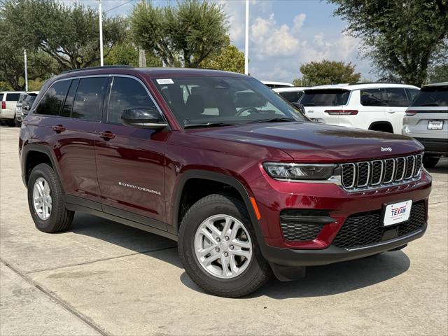 2025 Jeep Grand Cherokee GRAND CHEROKEE LAREDO 4X2